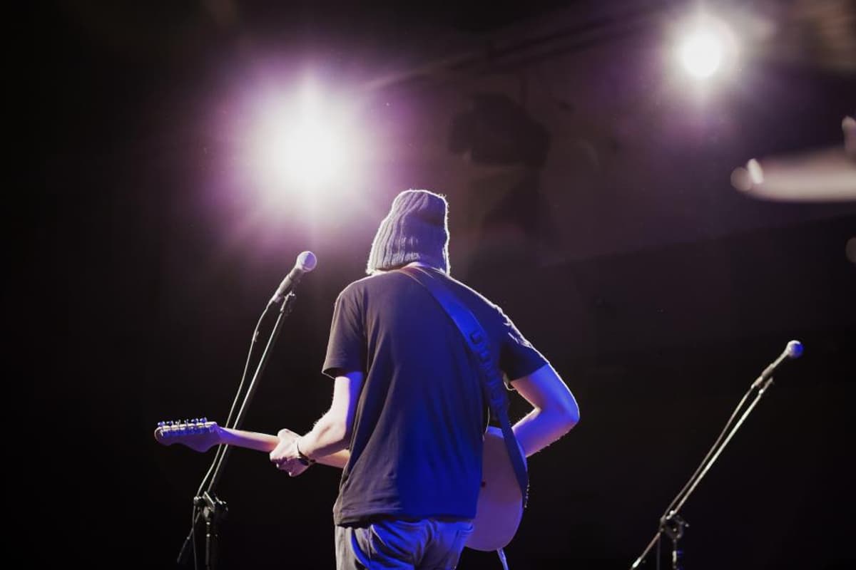 Cartaz de Show Acústico no Largo